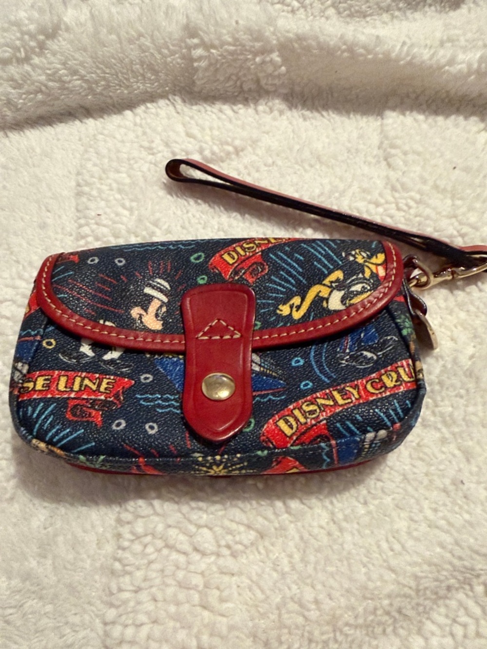 Disney Cruise Dooney & Bourke  Navy Wristlet with Red Trim and Gold Hardware